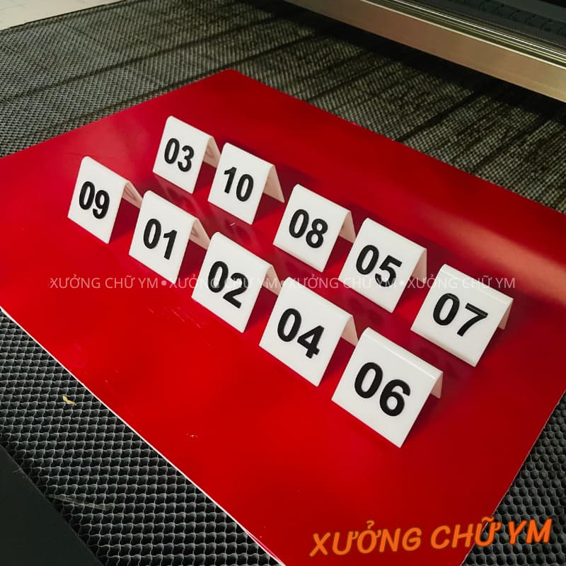 Combo thẻ số mica để bàn – Phù hợp quán cafe, trà sữa, tiệc cưới, nhà hàng