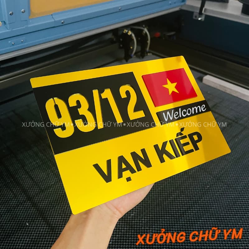 Biển Số Nhà Alu Vàng Gương – Số Nhà + Tên Đường + Cờ Quốc Kỳ